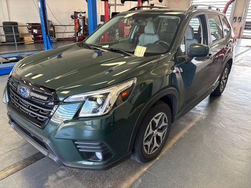 2023 Subaru Forester Premium