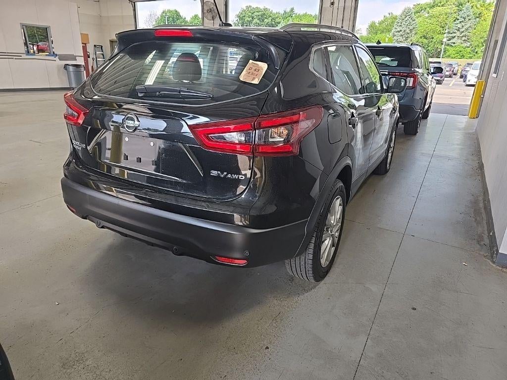 2022 Nissan Rogue Sport SV