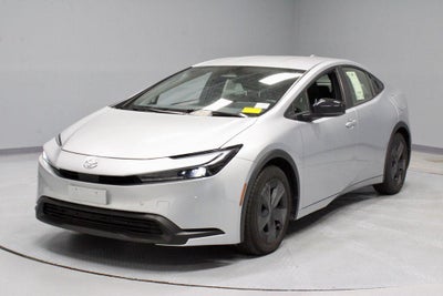 2025 Toyota Prius LE