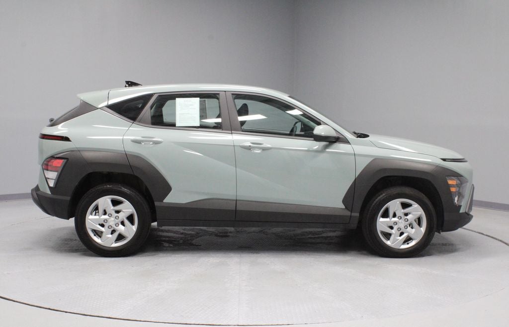 2024 Hyundai KONA SE