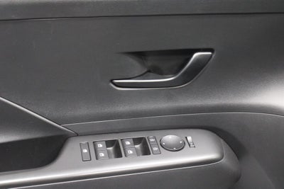 2024 Hyundai KONA SE
