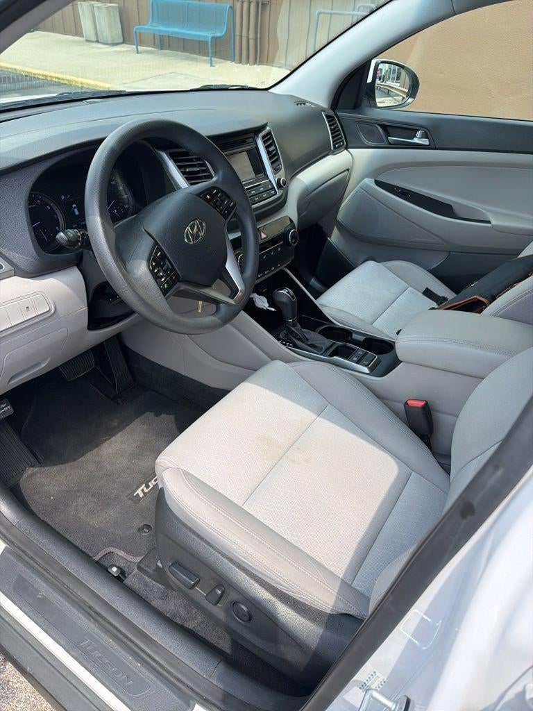 2016 Hyundai TUCSON SE
