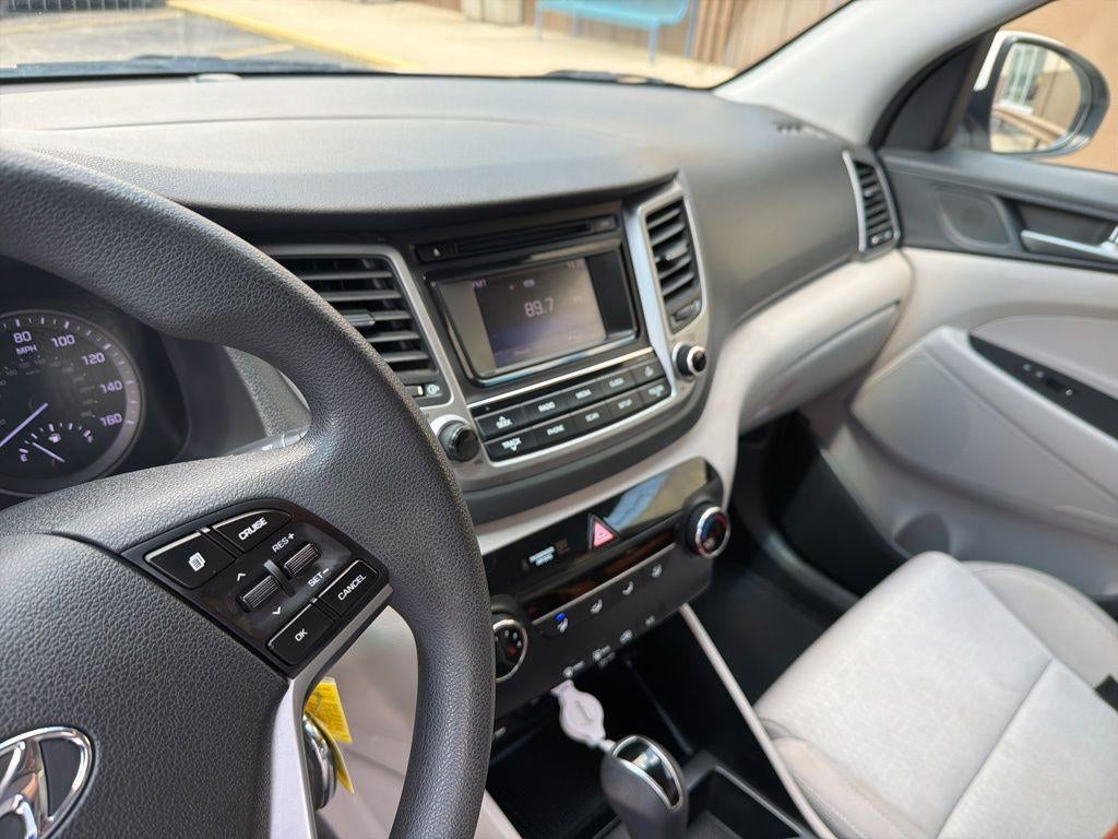 2016 Hyundai TUCSON SE