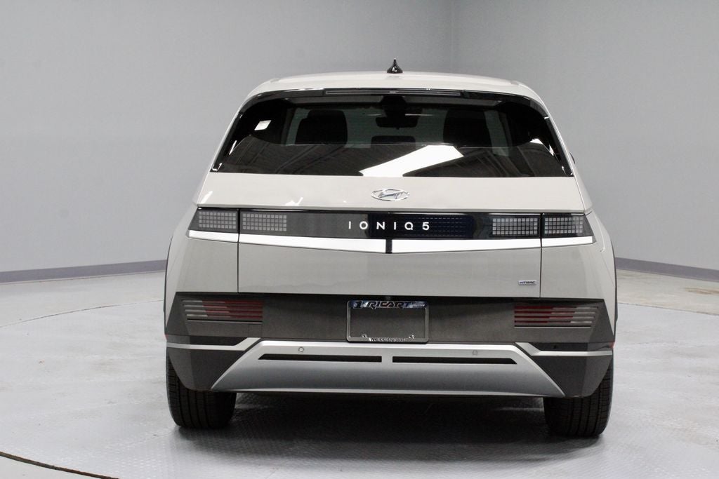 2024 Hyundai IONIQ 5 SE
