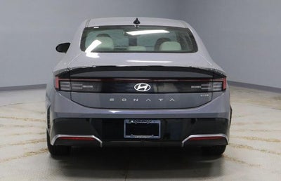 2025 Hyundai SONATA Hybrid SEL
