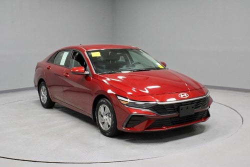 2024 Hyundai ELANTRA SE