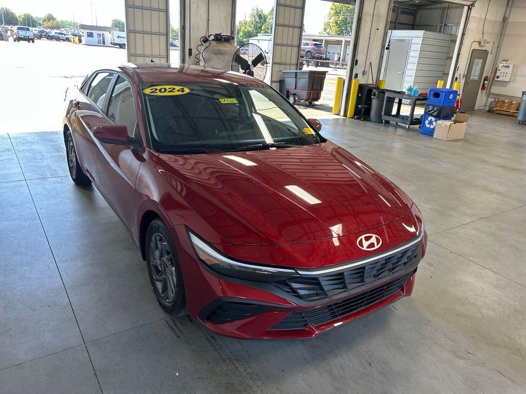 2024 Hyundai ELANTRA SEL