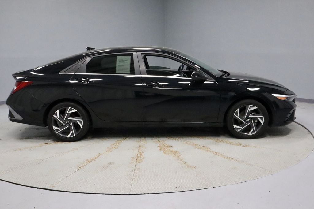 2024 Hyundai ELANTRA Hybrid Limited