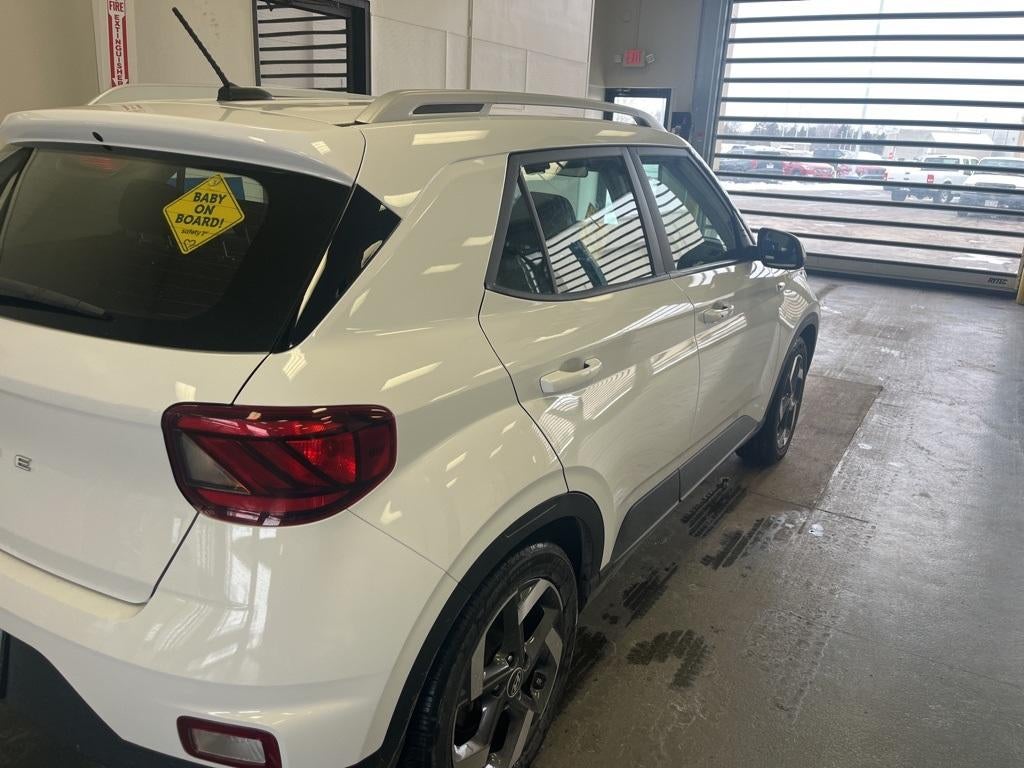 2024 Hyundai VENUE SEL