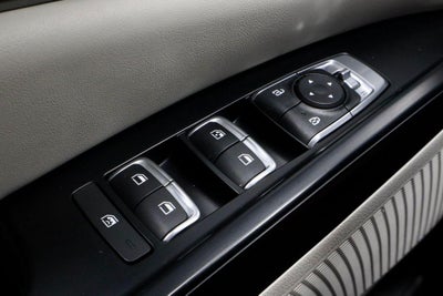 2024 Kia Carnival LX Seat Package