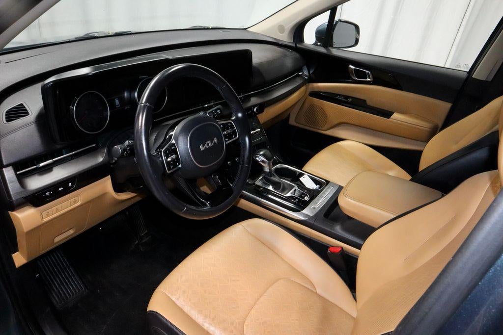2023 Kia Carnival EX
