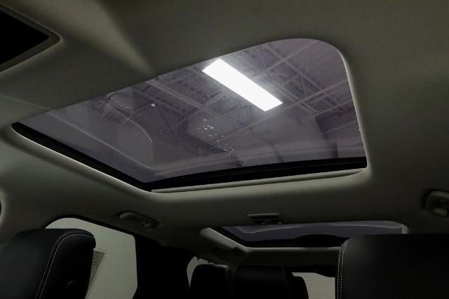 2024 Land Rover Discovery S