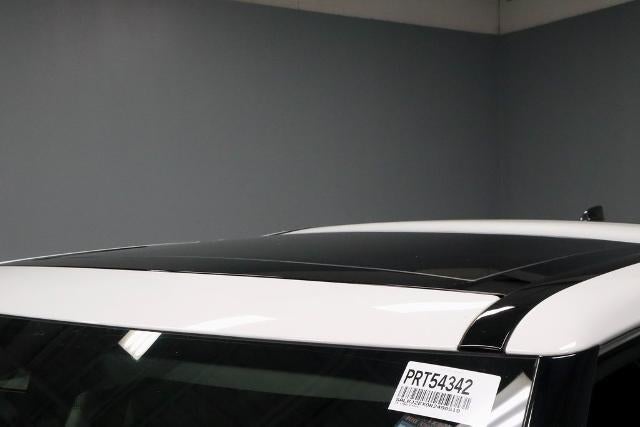 2024 Land Rover Discovery S