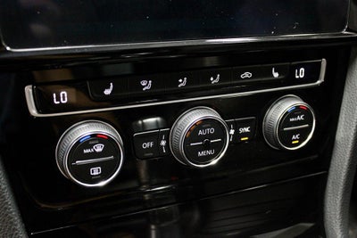 2019 Volkswagen Golf R DCC & Navigation 4Motion