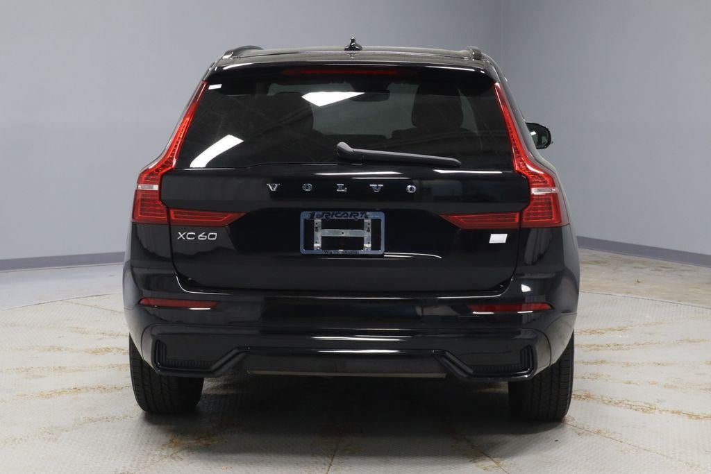 2024 Volvo XC60 Recharge Plug-In Hybrid T8 Plus Dark Theme