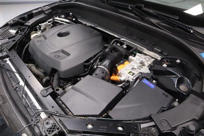 2024 Volvo XC60 Recharge Plug-In Hybrid T8 Plus Dark Theme