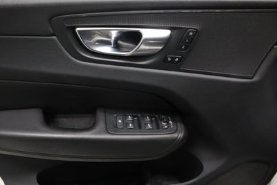 2023 Volvo XC60 B5 Core