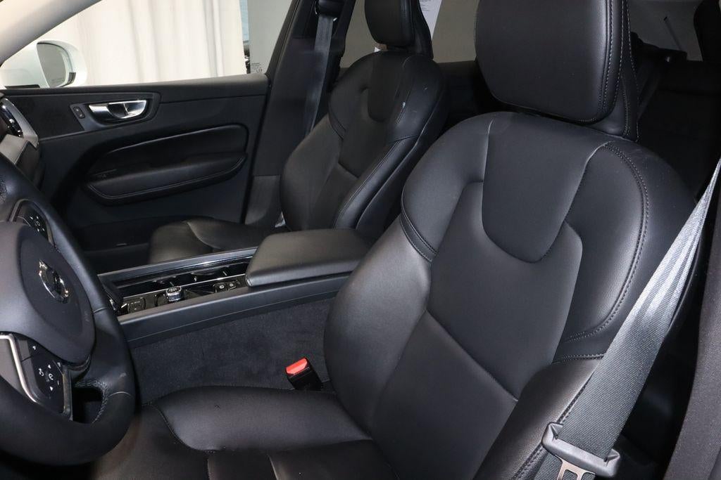 2023 Volvo XC60 B5 Core