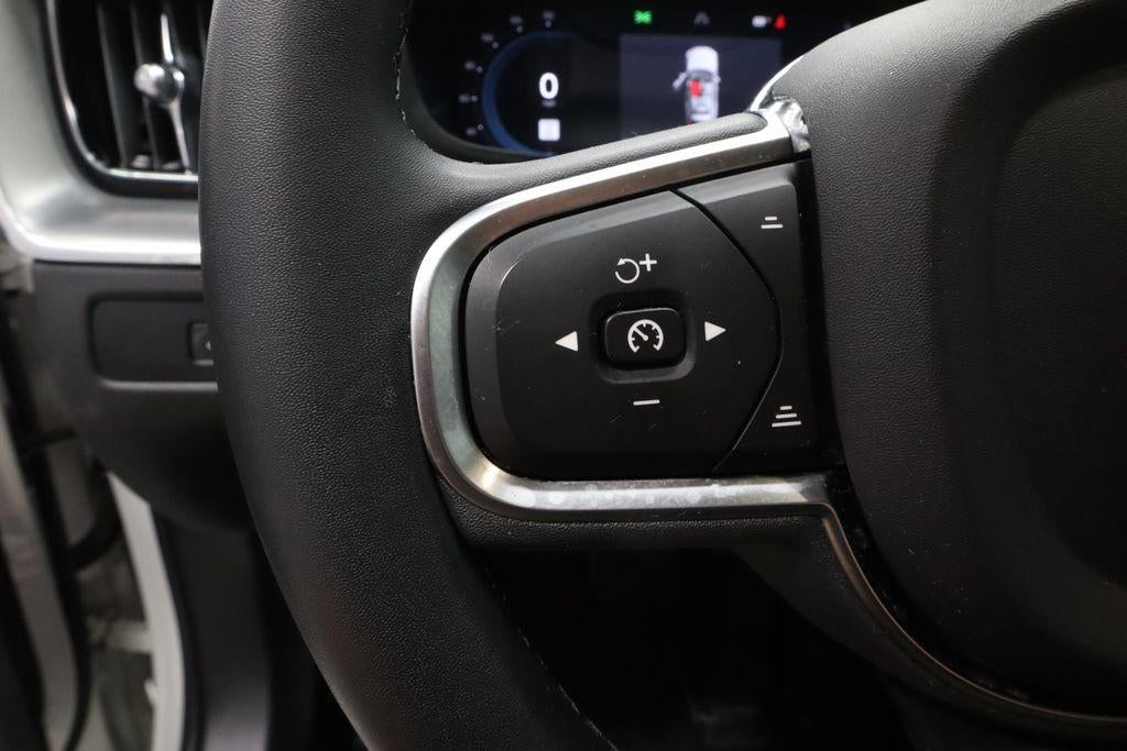 2023 Volvo XC60 B5 Core